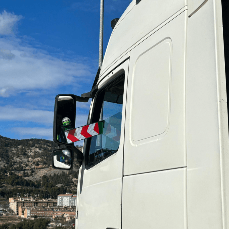 Pack 5 Balizas V16 Conectadas LED ONE Homologadas DGT 3.0 + Soporte Flecha para Camiones - Imagen 6